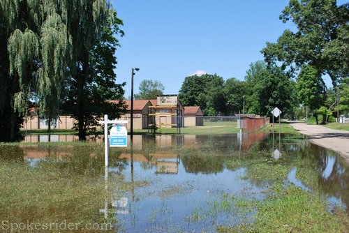 mi-kalamazoo-galesburg-0404-wm